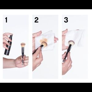 Younqiue Brush Cleaner